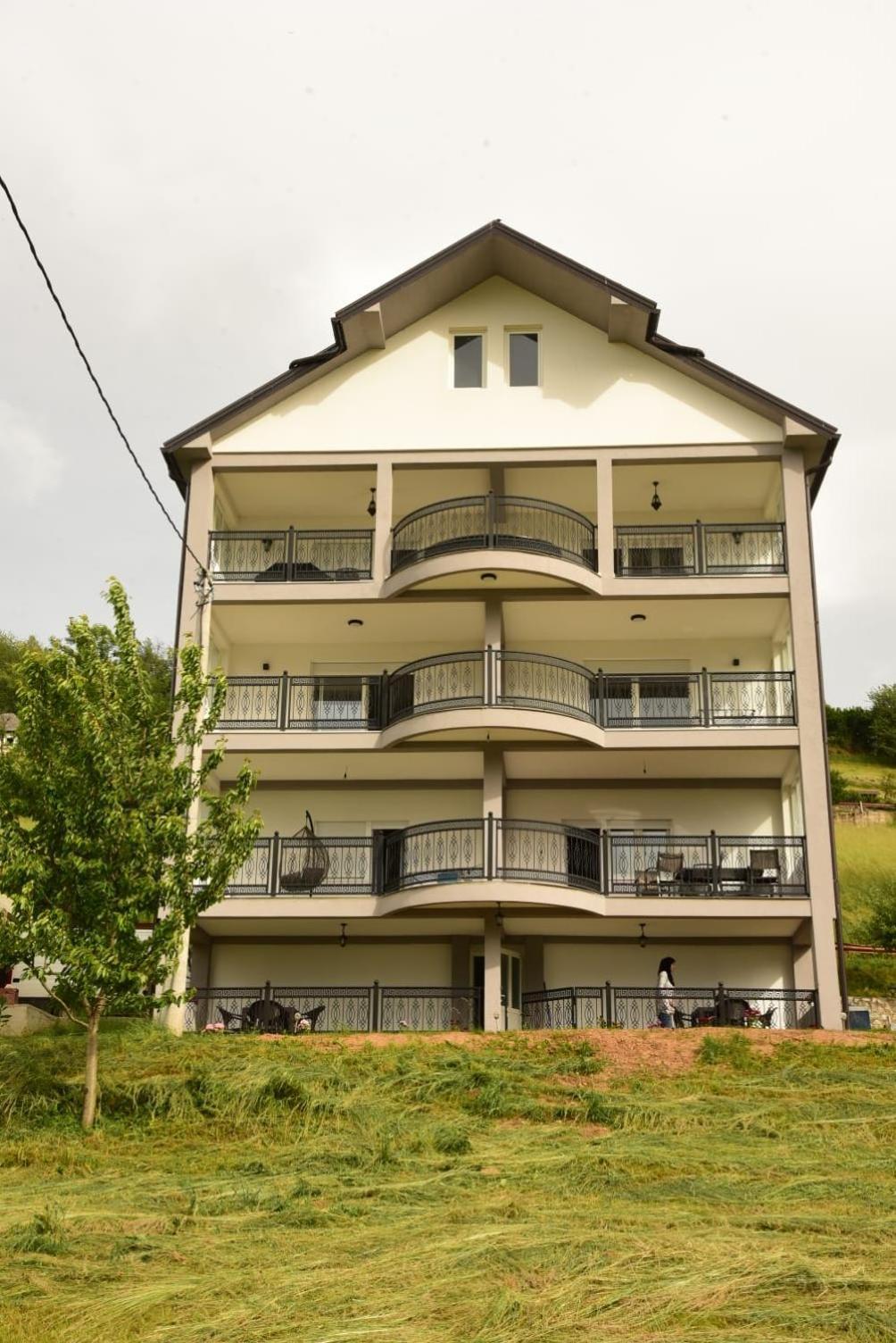 Lmm Apartmani Plav Kültér fotó
